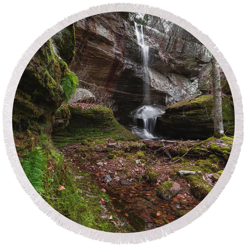 Waterfall Round Beach Towel featuring the photograph Splatterstone Falls 1 by Grant Twiss