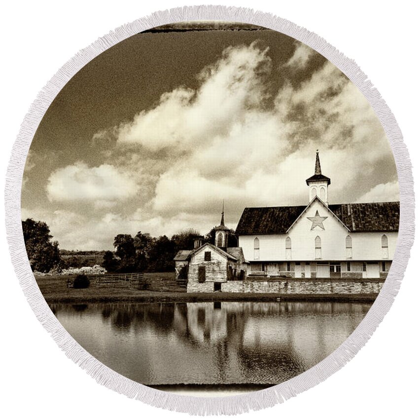 D2-ea-0943-t Round Beach Towel featuring the photograph Star Barn Antiqued by Paul W Faust - Impressions of Light