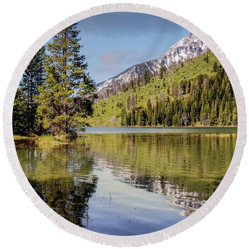 Clear Blue Sky Round Beach Towel featuring the photograph String Lake 2 by Al Andersen