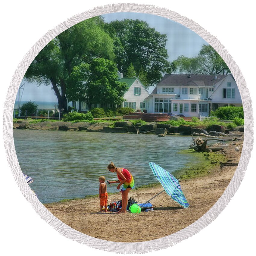 Summer Time Round Beach Towel featuring the photograph Summer Fun by Joan Bertucci