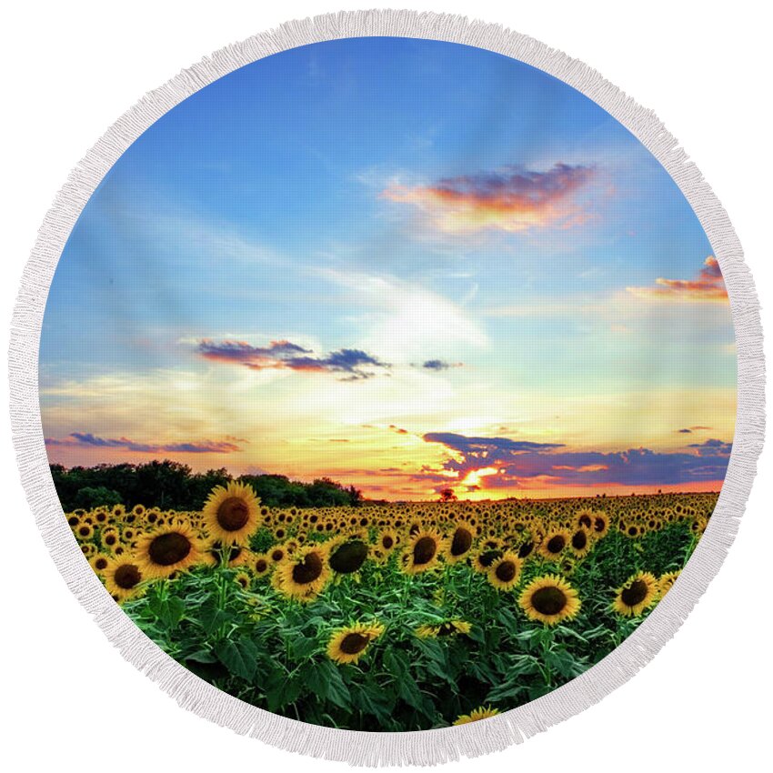 Landscape Round Beach Towel featuring the photograph Sunflower Sunset I by KC Hulsman
