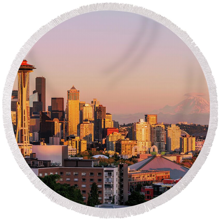 Outdoor; Sunset; Seattle; Downtown; Space Needle; Mt Rainier; Lenticular Cloud; Colors; Summer; Washington Beauty Round Beach Towel featuring the digital art Sunrise Seattle From Kerry Park by Michael Lee