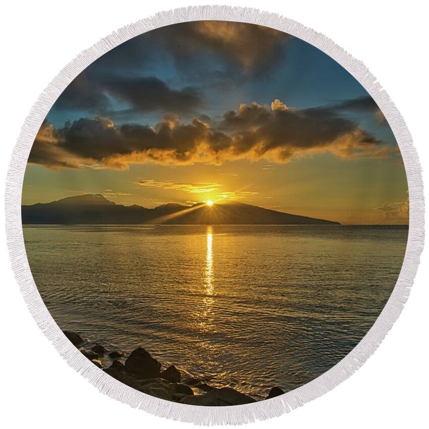 Tahitian Sunrise Round Beach Towel featuring the photograph Sunrise Sun Star Over Tahiti Island by Heidi Fickinger