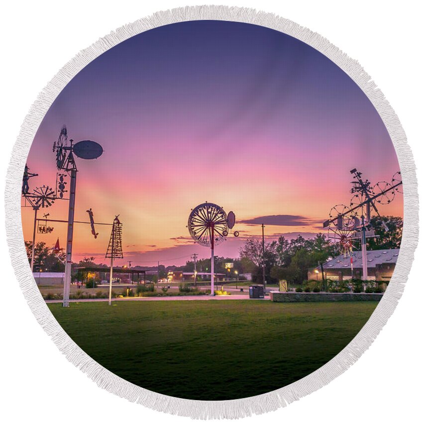 Vollis Round Beach Towel featuring the photograph Sunset @ Vollis Simpson Park by Darrell Foster