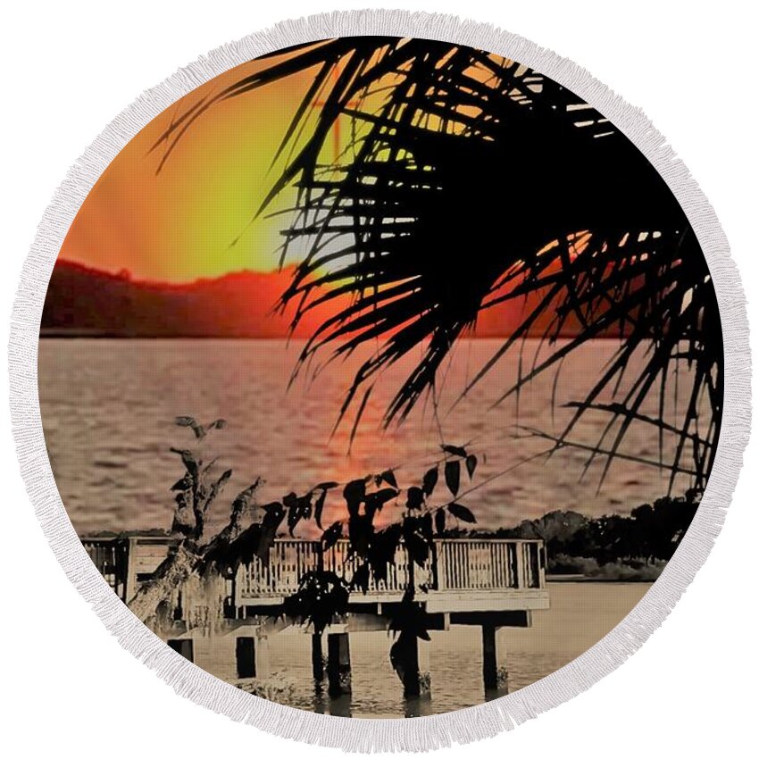 Sunset Round Beach Towel featuring the photograph Sunset along the Intercoastal by John Anderson