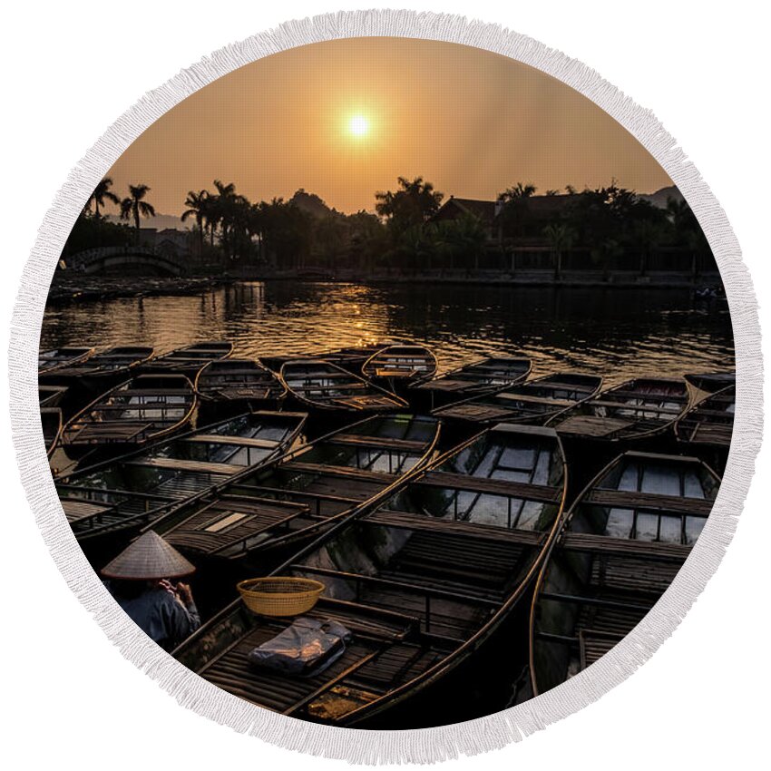 Ba Giot Round Beach Towel featuring the photograph Sunset at Trang An by Arj Munoz
