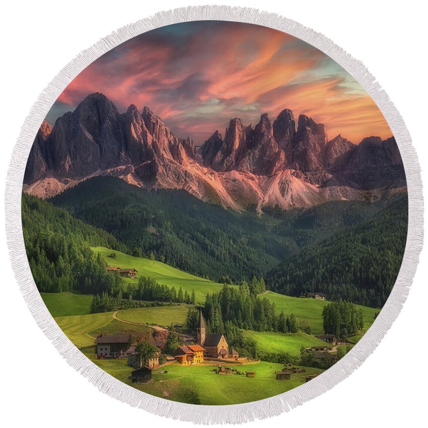 Celia Landscape Photography，celia Fine Art Prints，italy Dolomite Landscape Photography Round Beach Towel featuring the photograph Sunset of Santa Maddalena by Celia Zhen