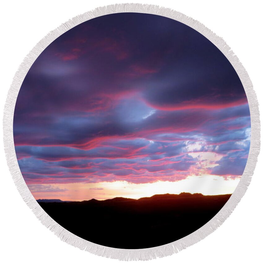 Sunset Round Beach Towel featuring the photograph Sunset on the Northern Plains by Katie Keenan