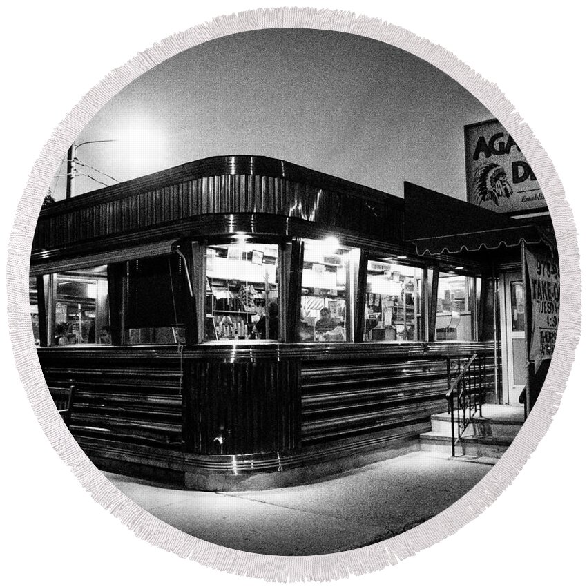 New England Round Beach Towel featuring the photograph The Agawam Diner by Mary Capriole