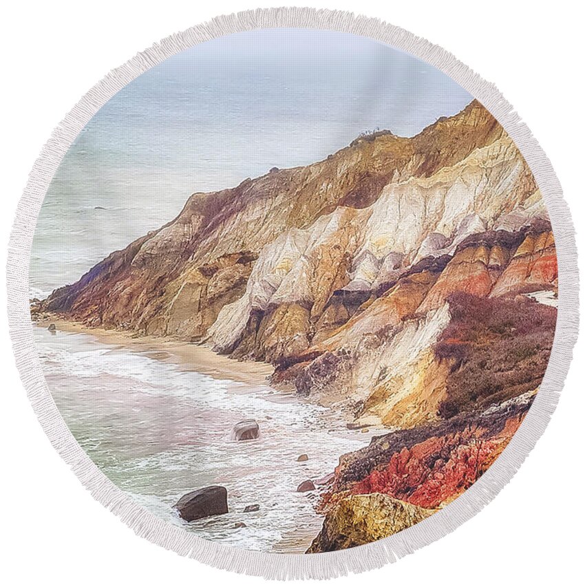 Aquinnah Round Beach Towel featuring the photograph The Cliffs of Aquinnah by Mitchell R Grosky
