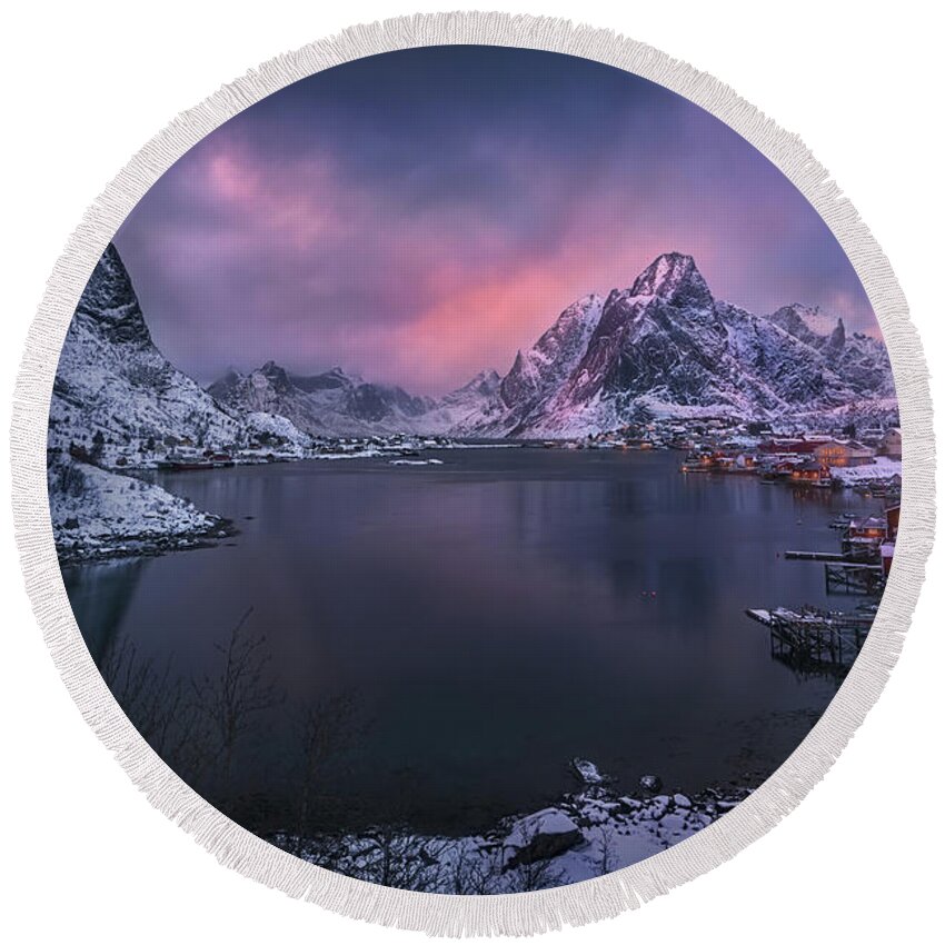 Wall Photo Round Beach Towel featuring the photograph The Evening of Reine by Celia Zhen
