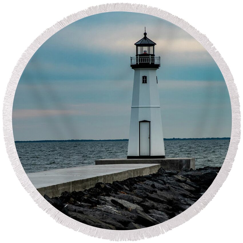 Jetty Round Beach Towel featuring the photograph The Little Lighthouse by Cathy Kovarik