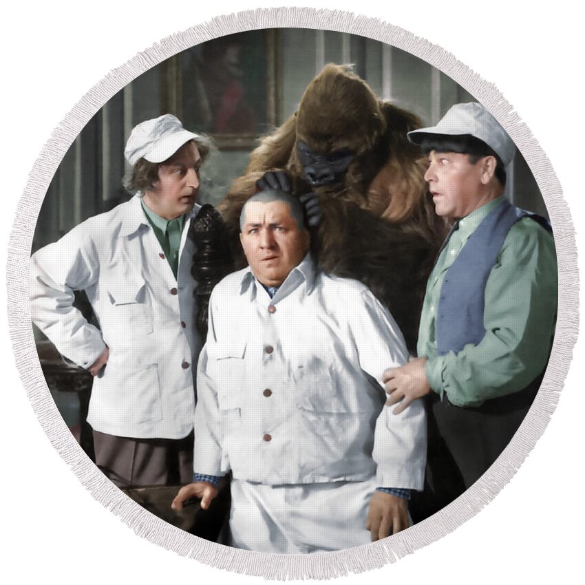 Funny Actors Round Beach Towel featuring the photograph Three Stooges and the Gorilla by Franchi Torres