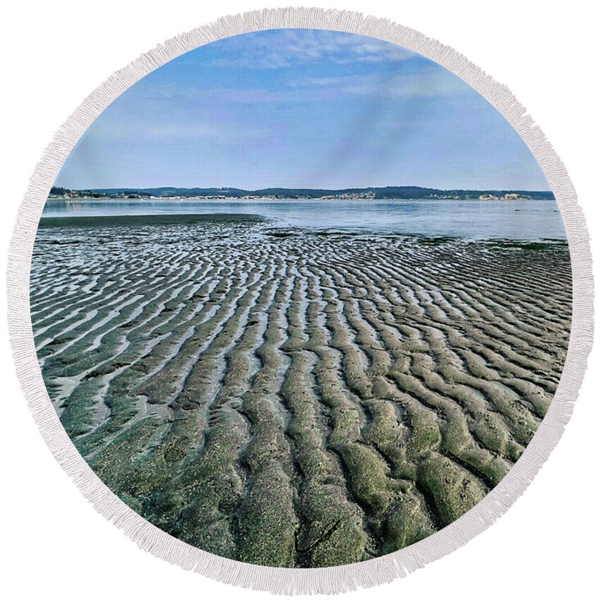 Beach Round Beach Towel featuring the photograph Tide rivulets by Bradley Morris