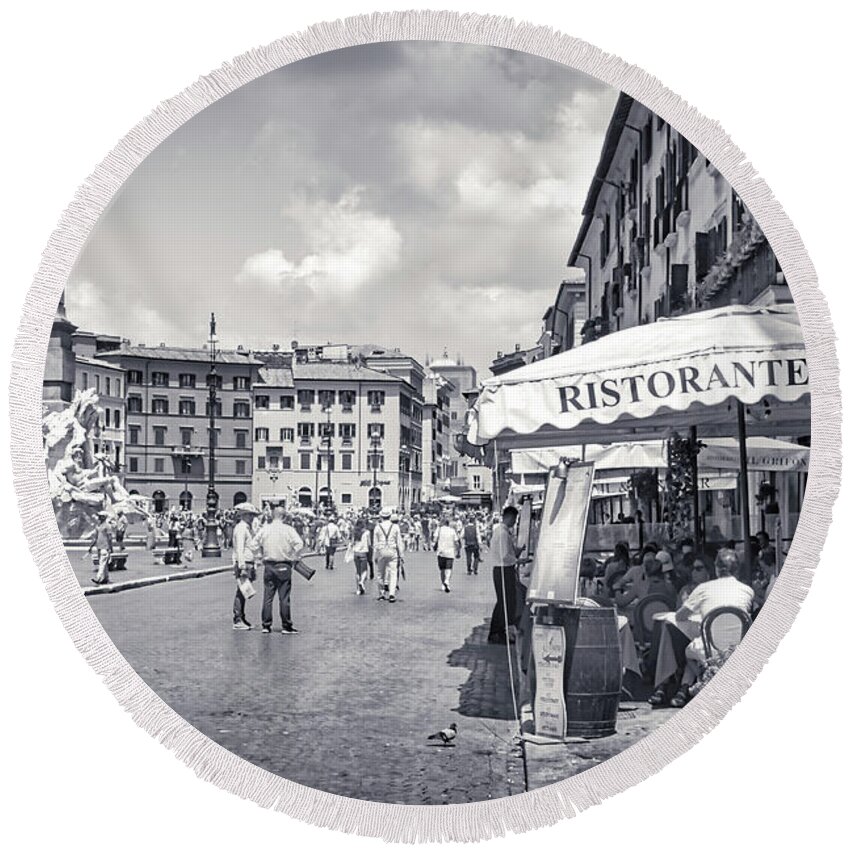Piazza Navona Round Beach Towel featuring the photograph Tourists Dining Outside An Osteria on the Square - Piazza Navona Rome Italy by Stefano Senise