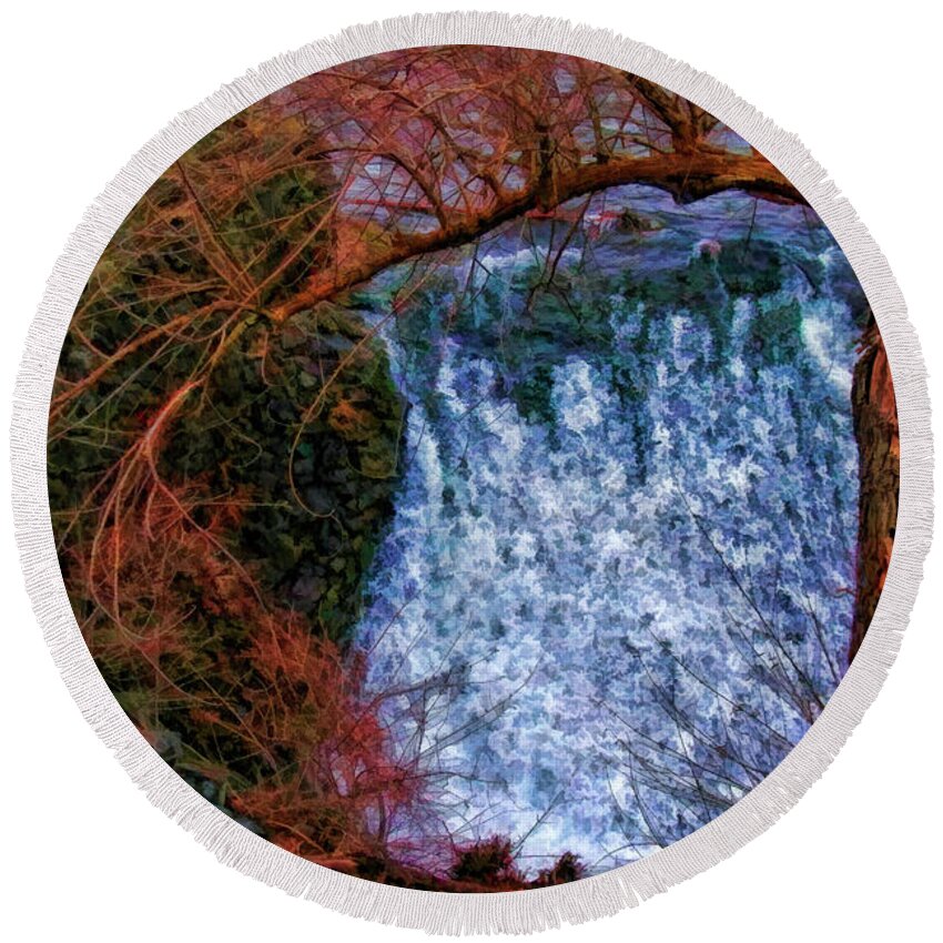Spokane River Round Beach Towel featuring the photograph Tree And Spokane River by Blake Richards