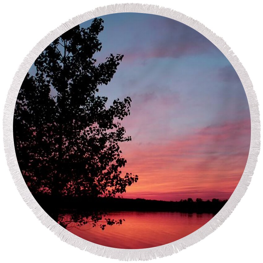 Tree Round Beach Towel featuring the photograph Tree in Sunset by Mary Walchuck
