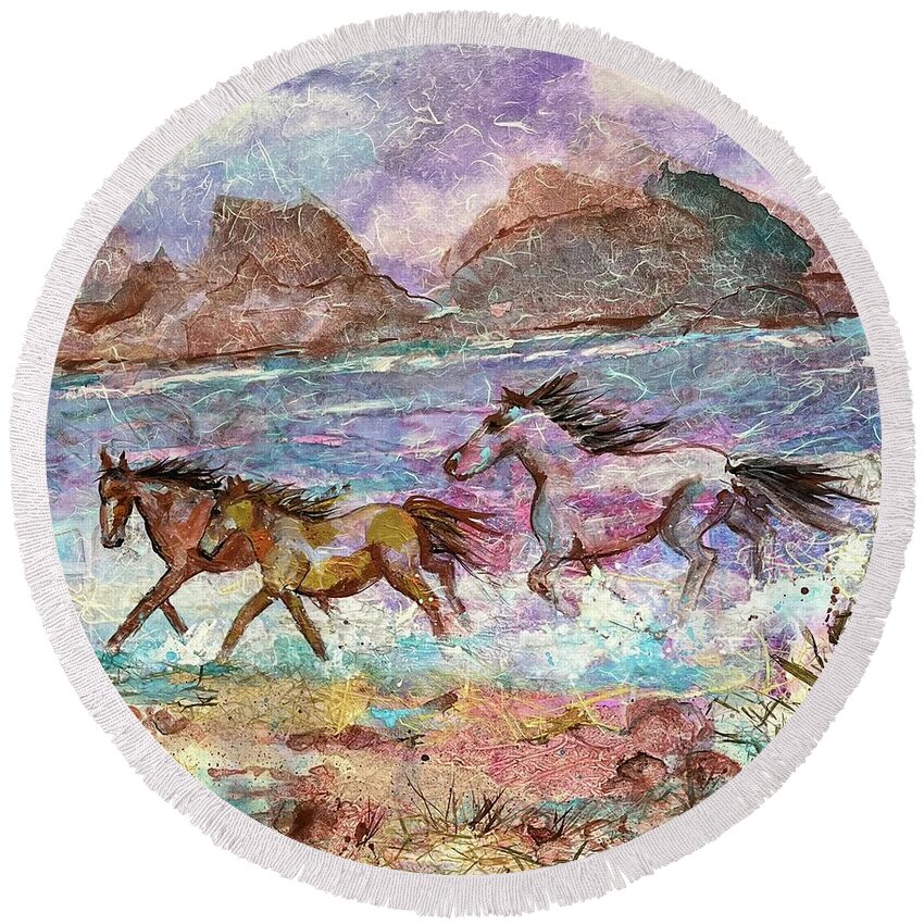 Horse Round Beach Towel featuring the painting Tres Amigos by Elaine Elliott