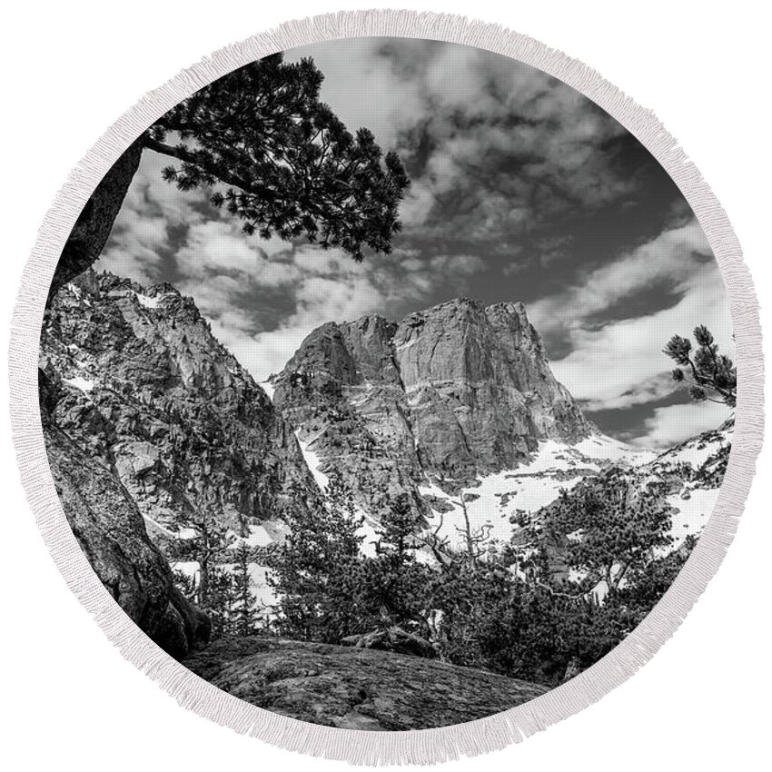 Twisted Mountain Frame Round Beach Towel featuring the photograph Twisted Mountain Frame by Dan Sproul
