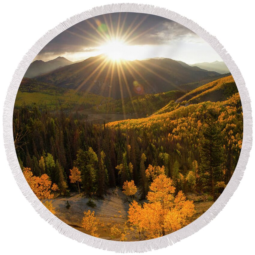 Colorado Round Beach Towel featuring the photograph Uncompahgre Sunburst Panorama by Aaron Spong