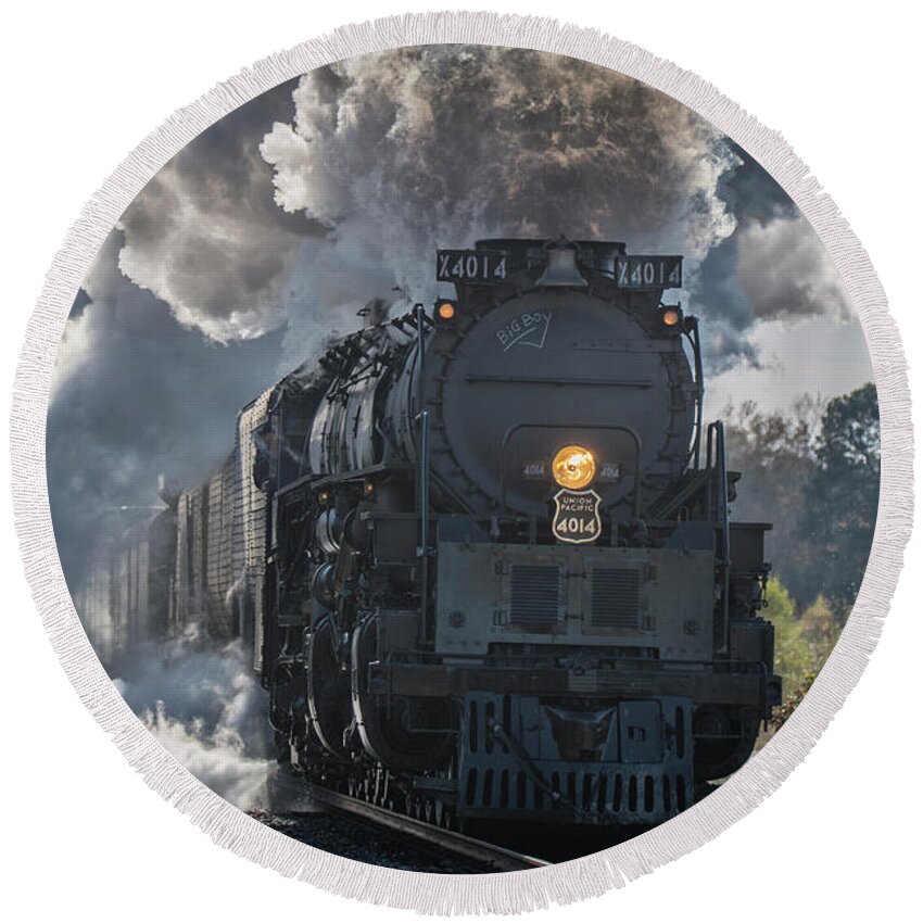 Railroad Round Beach Towel featuring the photograph Union Pacific 4014 Big Boy at Hope Arkansas by Jim Pearson