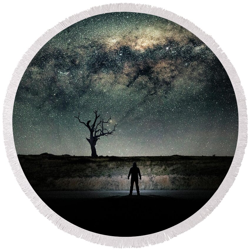 Milky Way Round Beach Towel featuring the photograph Wanderer by Ari Rex