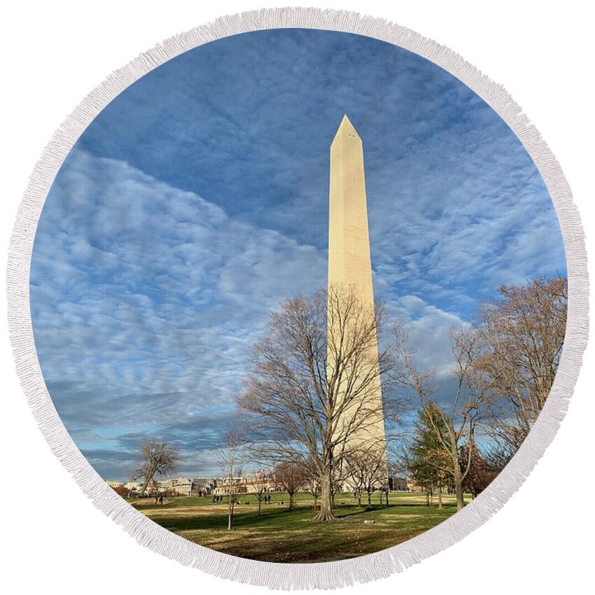  Round Beach Towel featuring the photograph Washington Monument by Annamaria Frost
