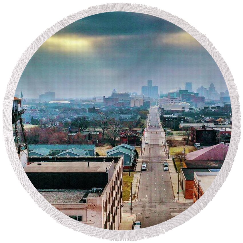 Detroit Round Beach Towel featuring the photograph Watertower Skyline V2 DJI_0690 by Michael Thomas