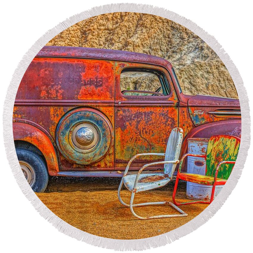  Round Beach Towel featuring the photograph Where We Stop Along The Way by Rodney Lee Williams