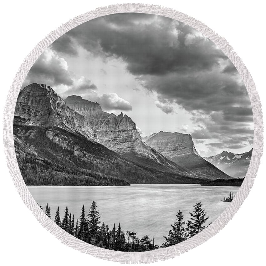 Black And White Round Beach Towel featuring the photograph Wild Goose Island by Robert Miller
