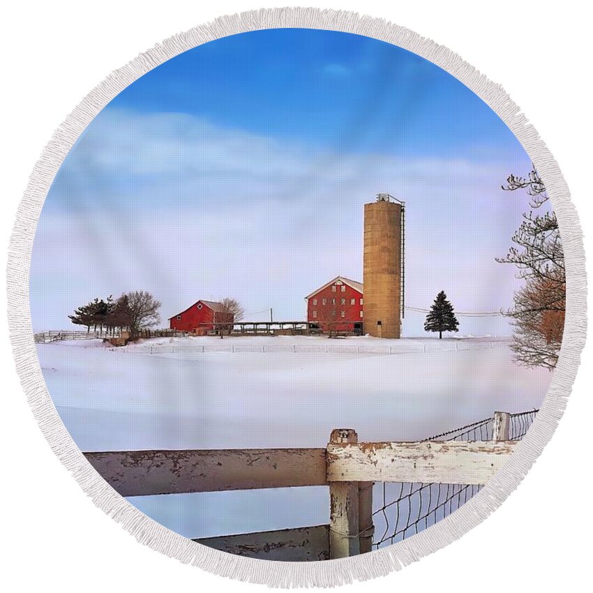 Indiana Round Beach Towel featuring the photograph Winter Red by Andrea Platt