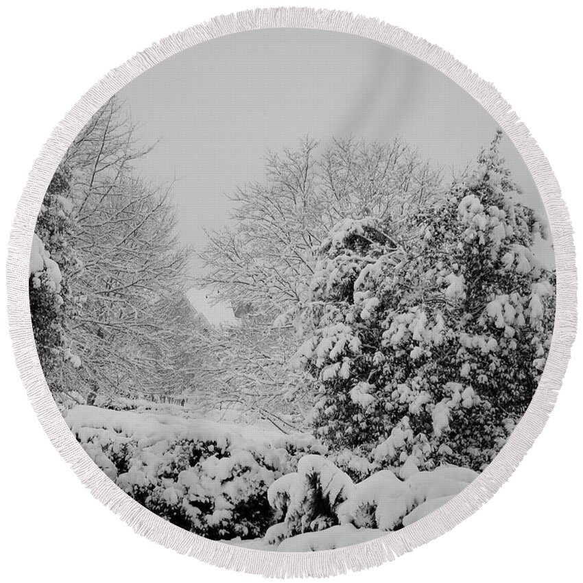 Landscape Round Beach Towel featuring the photograph Winter Wonderland by Carol Whaley Addassi