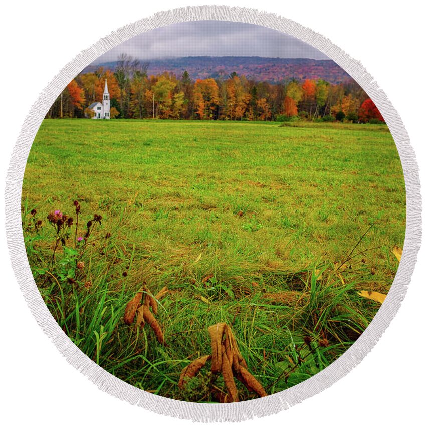 New Hampshire Round Beach Towel featuring the photograph Wonalancet. by Jeff Sinon