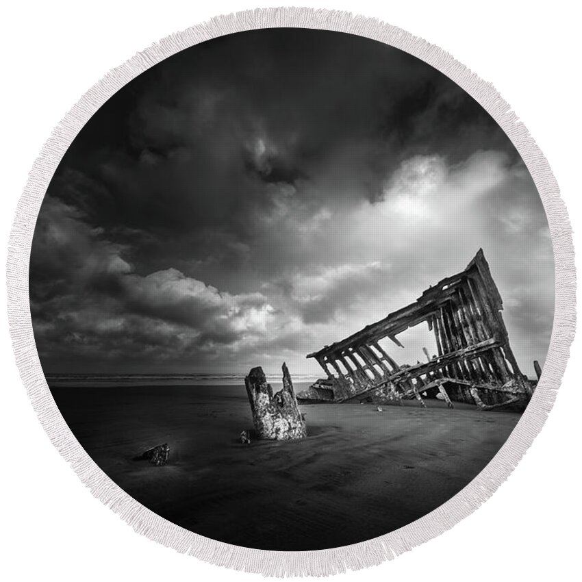 Peter Iredale Round Beach Towel featuring the photograph Wreck Of The Peter Iredale by Doug Sturgess