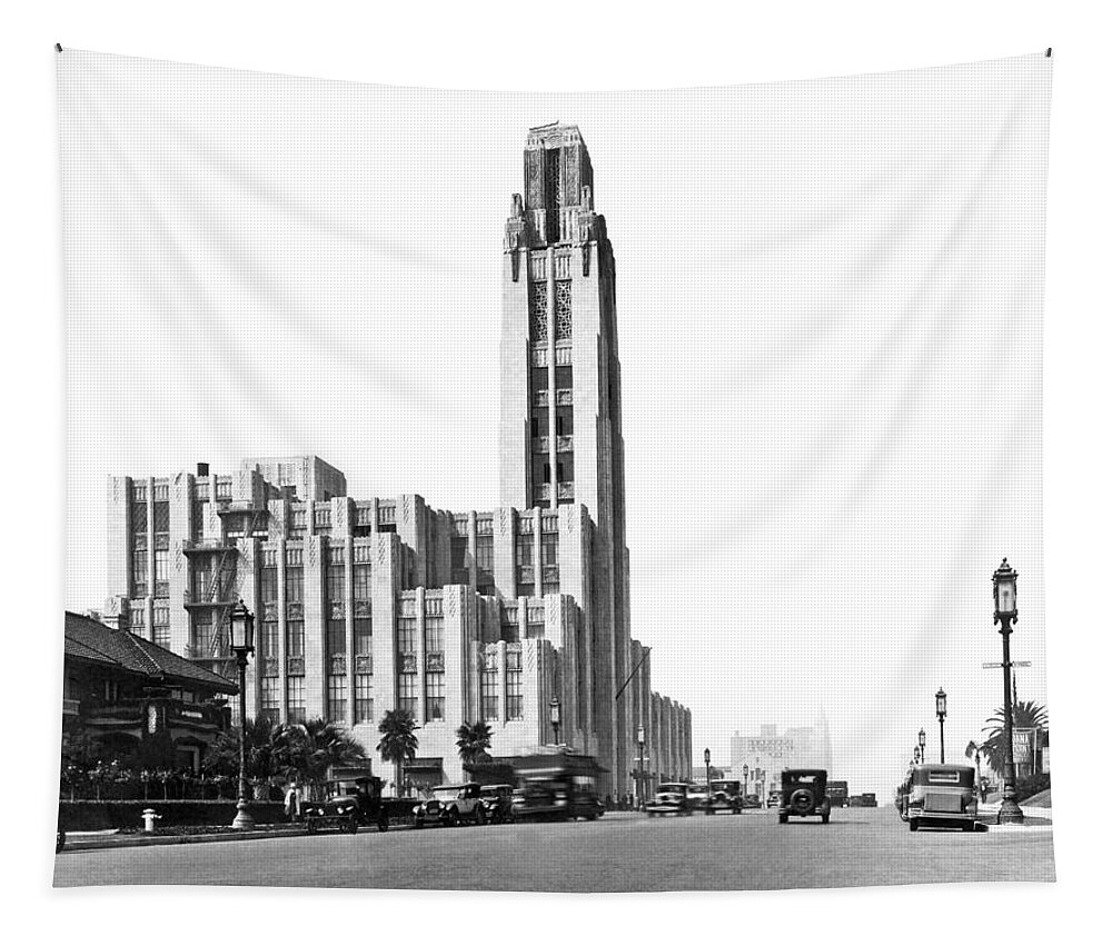 1920's Tapestry featuring the photograph Bullock's On Wilshire Blvd by Underwood Archives