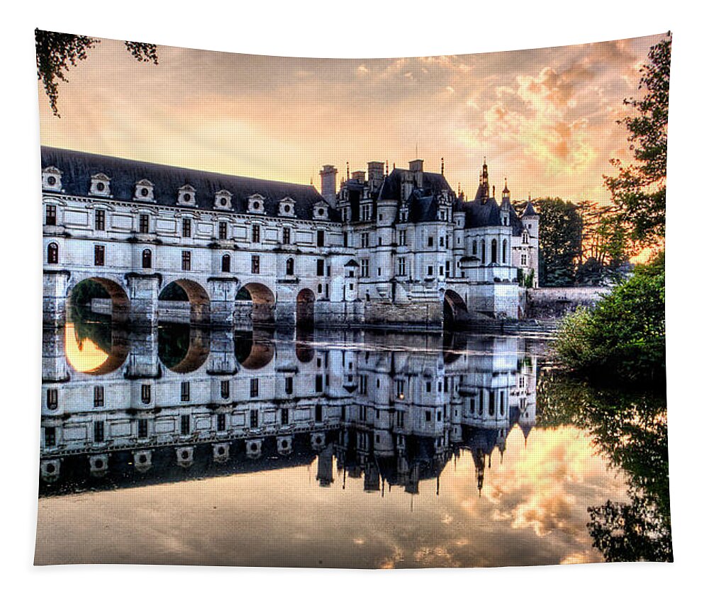 Chateau De Chenonceau Tapestry featuring the photograph Chenonceau Sunset by Weston Westmoreland