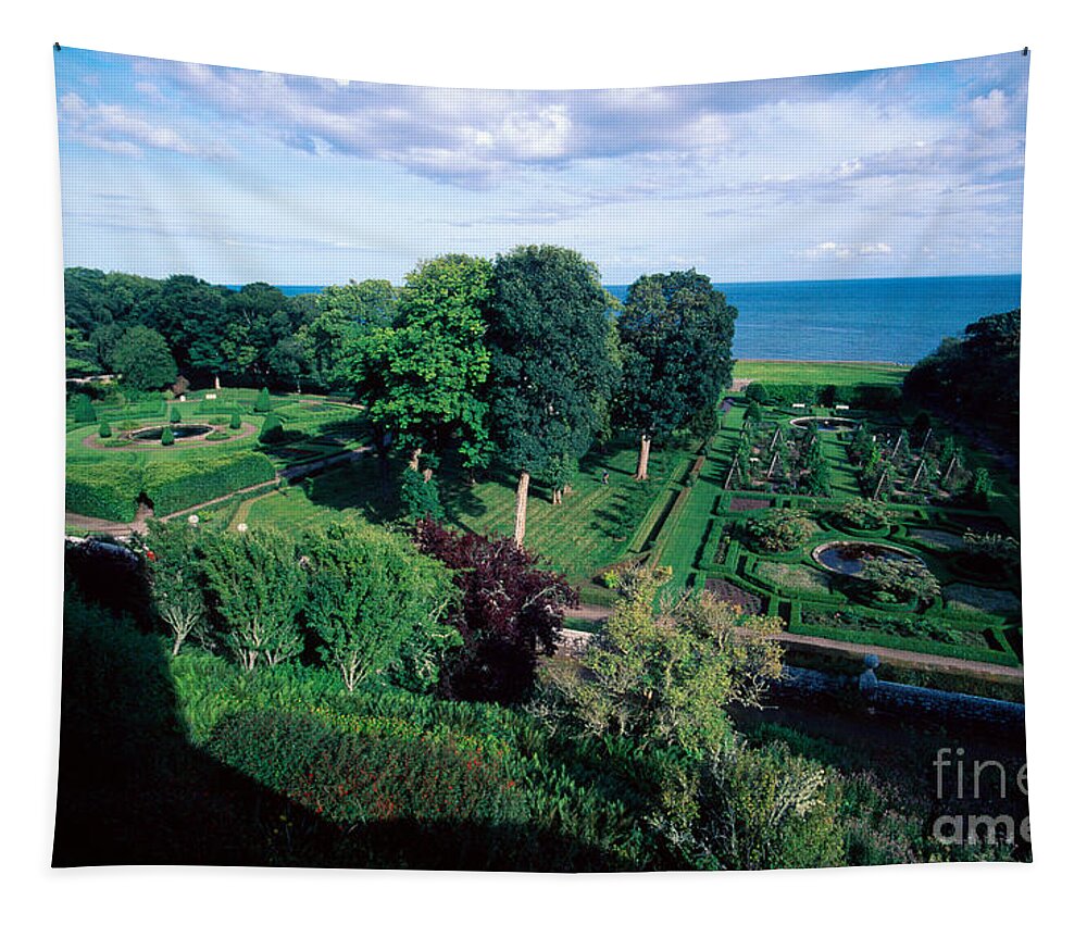 Italianate Tapestry featuring the photograph Dunrobin Castle Gardens by Riccardo Mottola