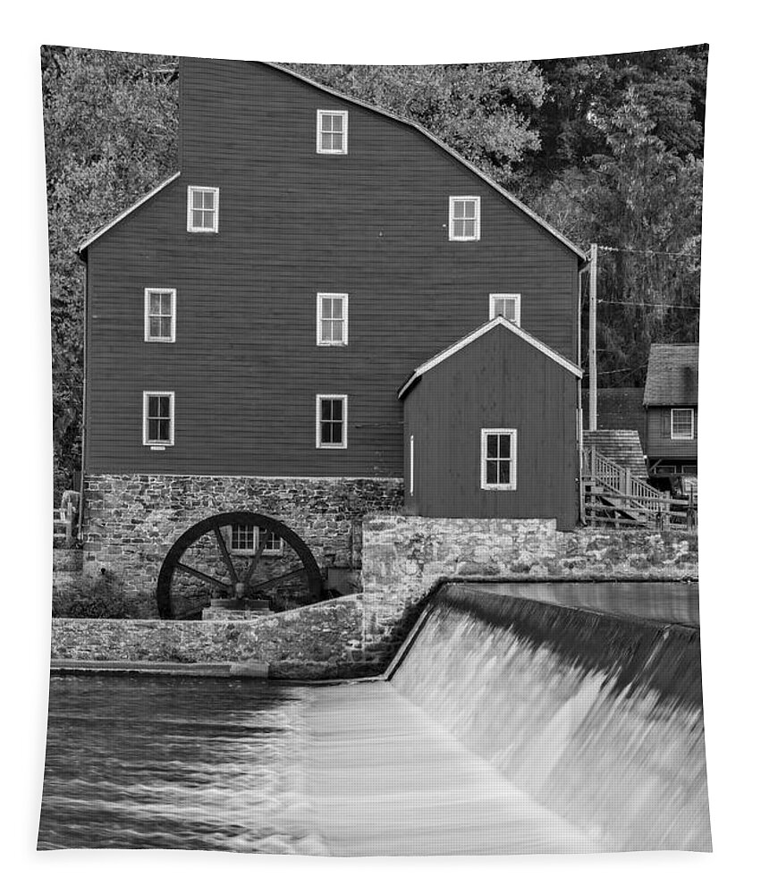 Clinton Tapestry featuring the photograph The Red Mill At Clinton BW by Susan Candelario