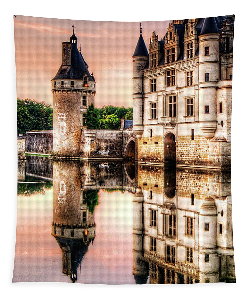 Chateau De Chenonceau Tapestry featuring the photograph Evening at Chenonceau Castle by Weston Westmoreland
