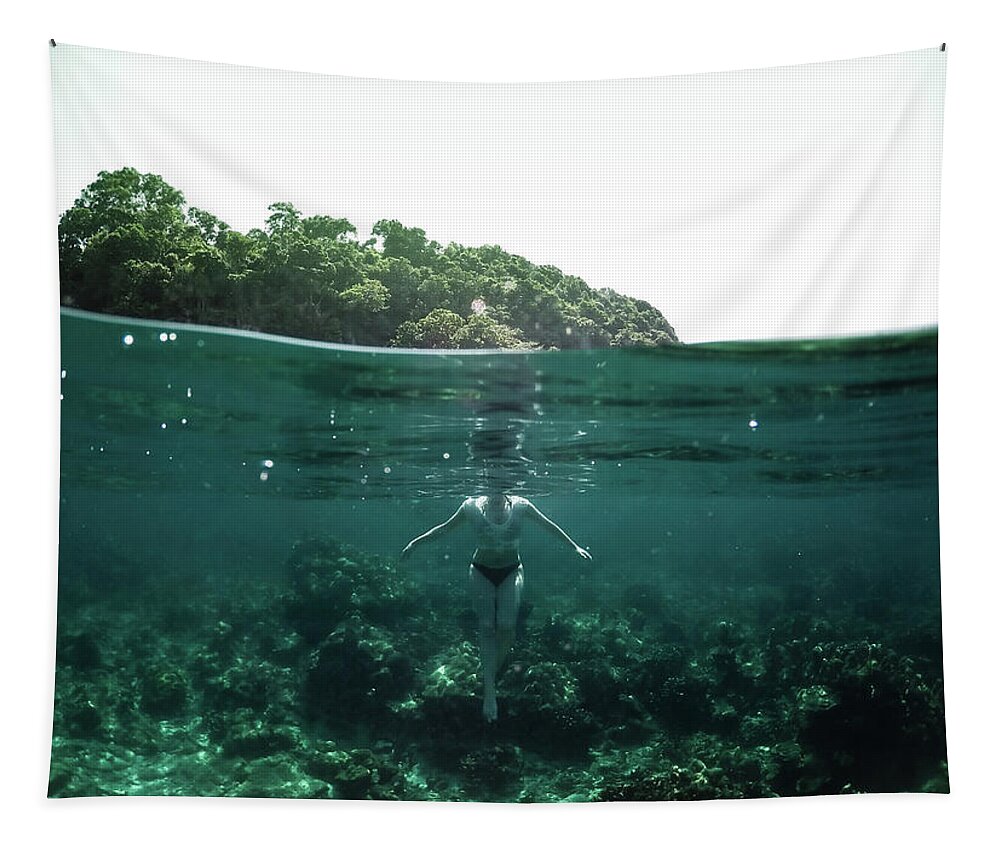 Underwater Tapestry featuring the photograph Floating by Nicklas Gustafsson