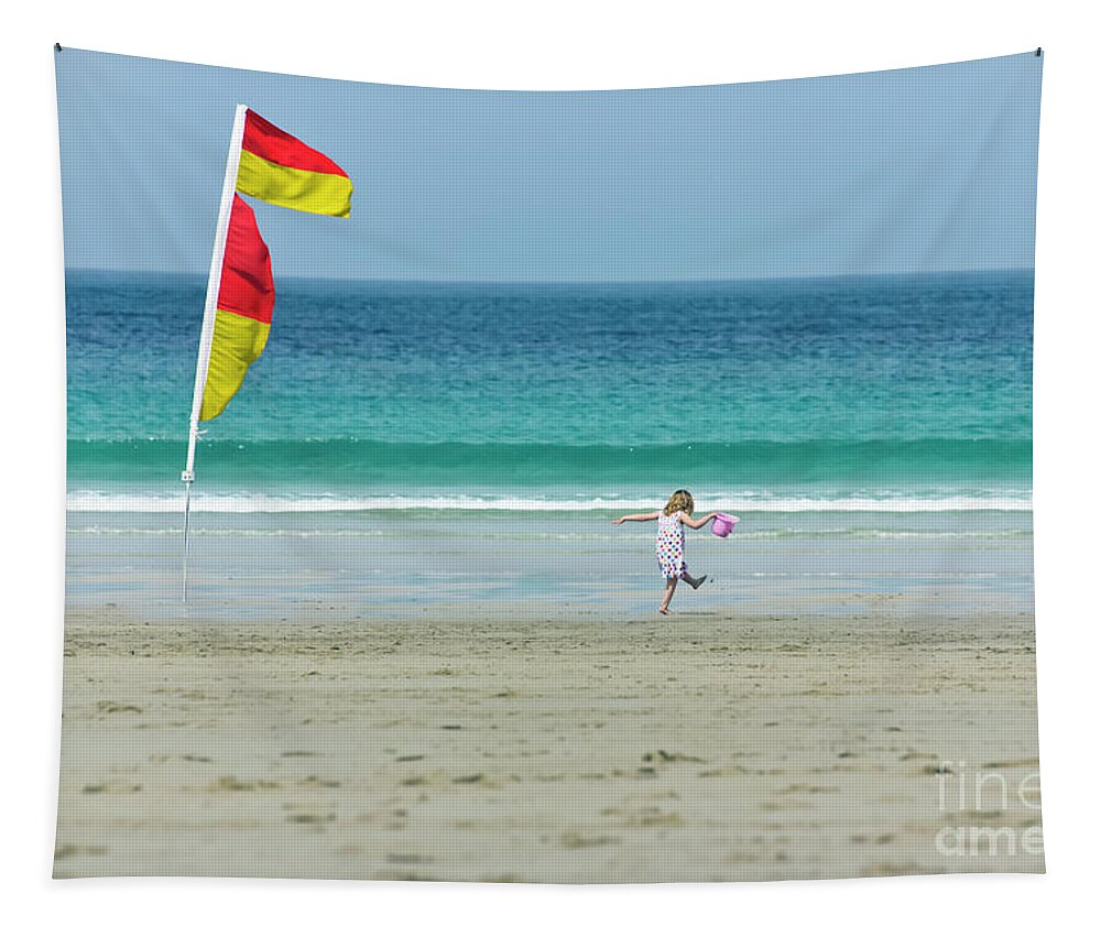Little Girl Tapestry featuring the photograph Happy Days by Terri Waters