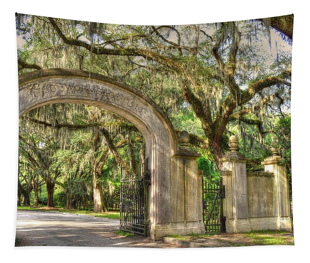 Wormsloe Tapestry featuring the photograph Wormsloe Gate by Linda Covino