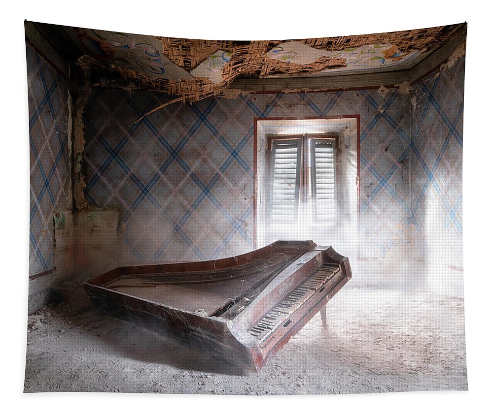 Abandoned Tapestry featuring the photograph Piano on the Floor by Roman Robroek