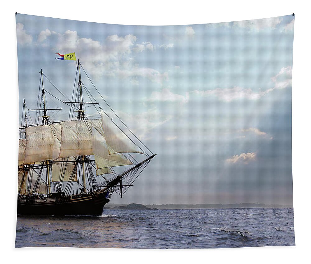 Friendship Of Salem Tapestry featuring the photograph Salem's Friendship Sails Home by Jeff Folger
