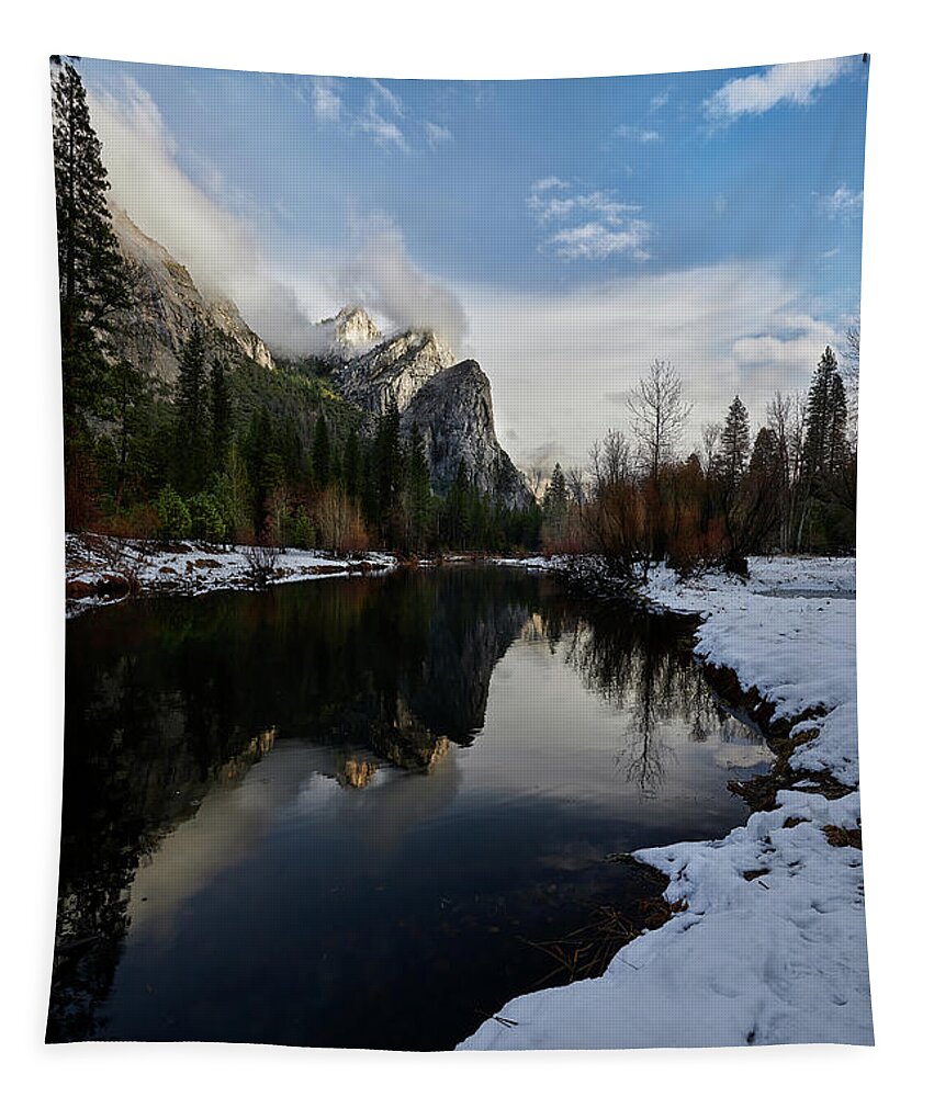 Yosemite Tapestry featuring the photograph Yosemite Mountains at Dawn by Jon Glaser
