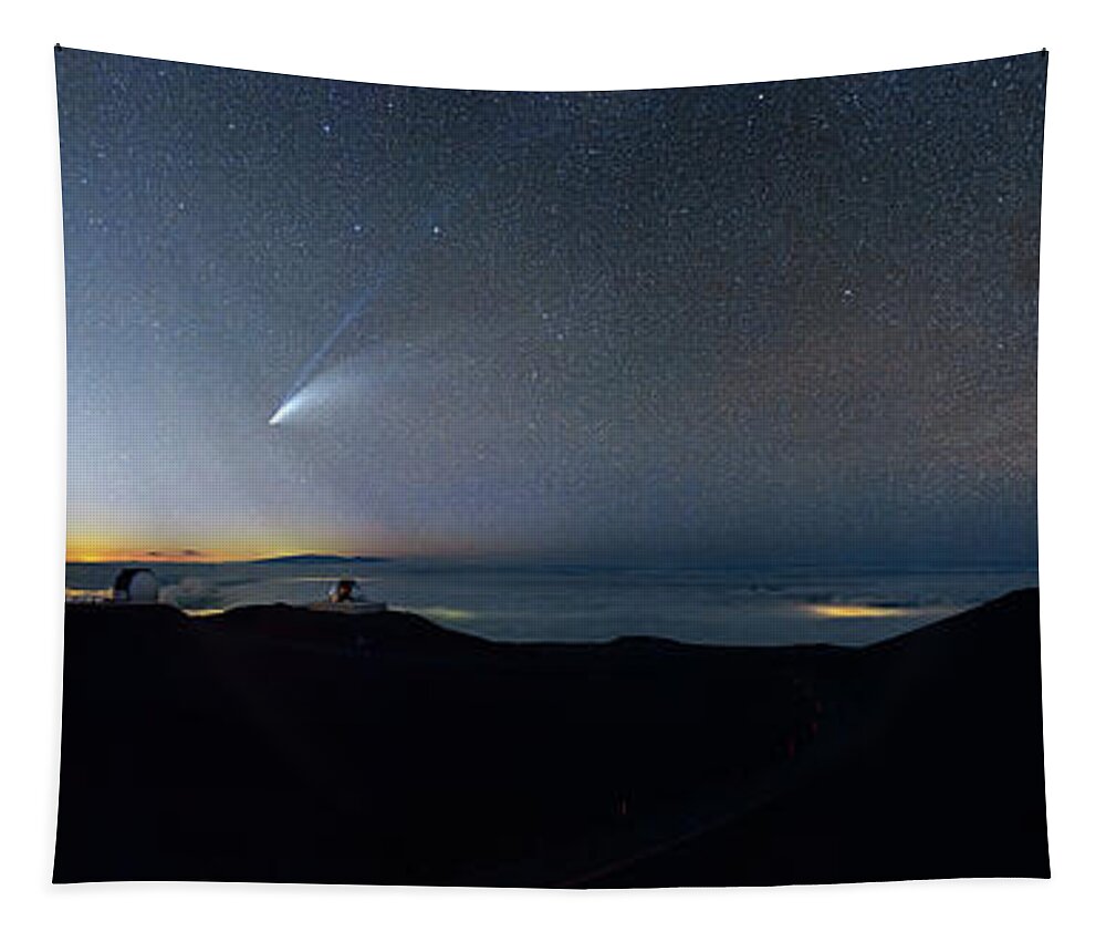 Big Island Tapestry featuring the photograph A Heavenly Visitor by Jason Chu