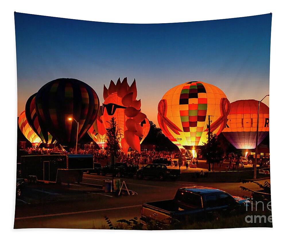 Funfest; Fun Fest; Kingsport; Tennessee; Sullivan; Sullivan County; Balloon; Hot Air; Northeast Tennessee Tapestry featuring the photograph Fun Fest Hot Air Balloon Glow by Shelia Hunt