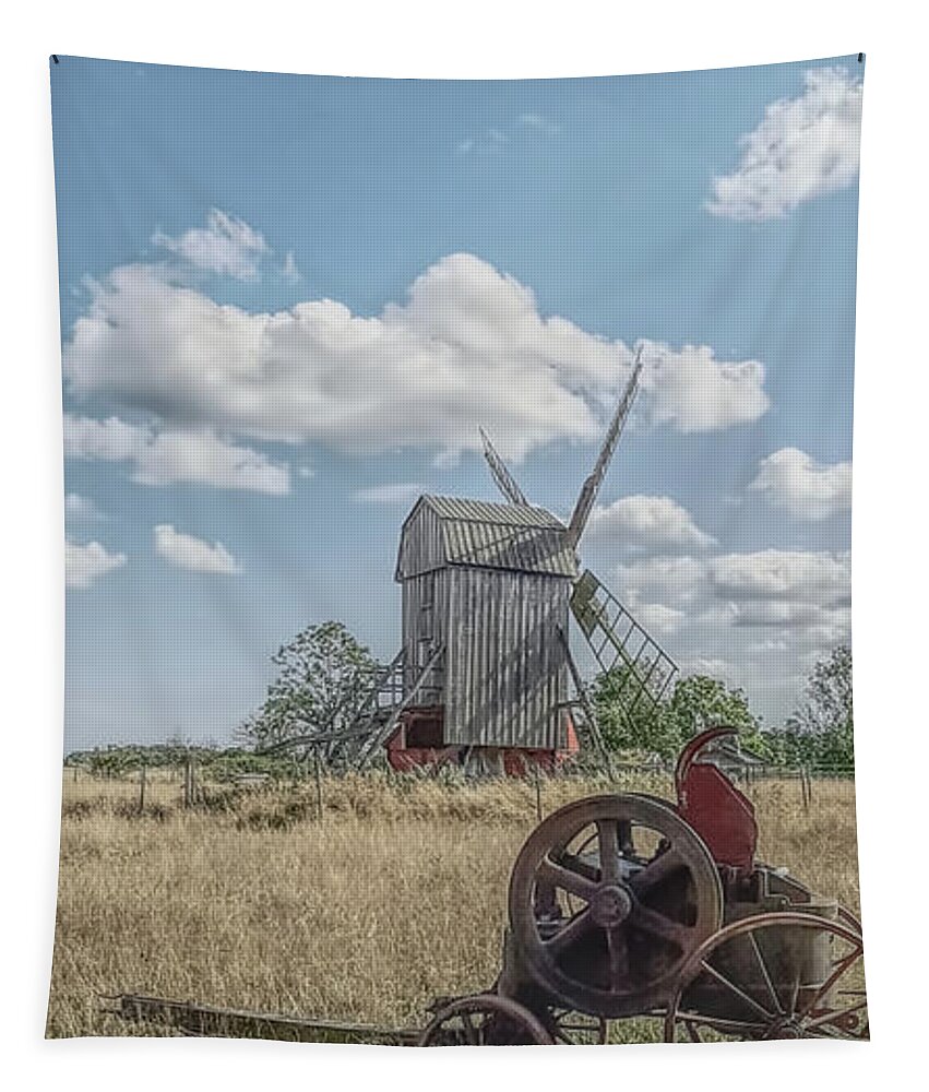 Windmill Tapestry featuring the photograph Himmelsberga windmill by Elaine Berger