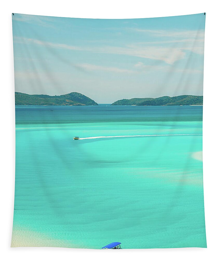Whitsunday Islands Tapestry featuring the photograph Laxy Dayzey by Az Jackson