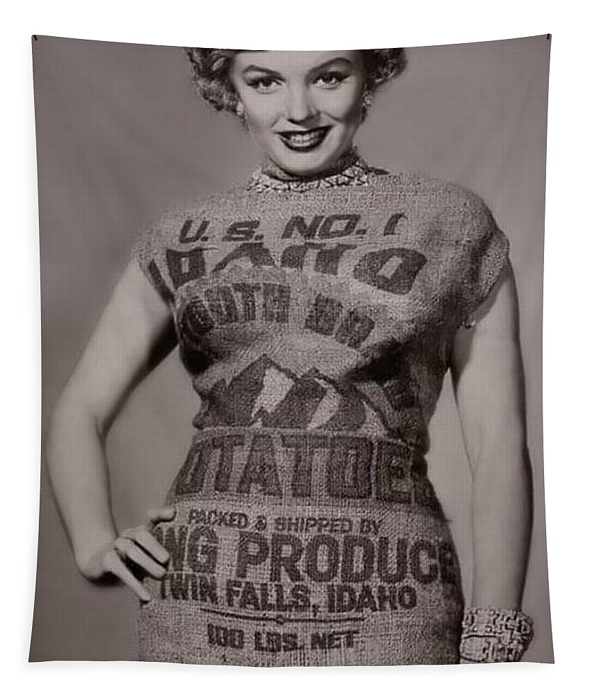 Potato Boutique: Marilyn Monroe in Potato Sack Dress